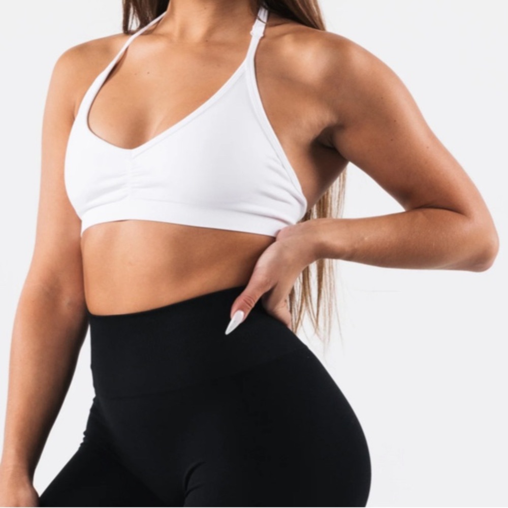 Alphalete Amplify Halter Bra